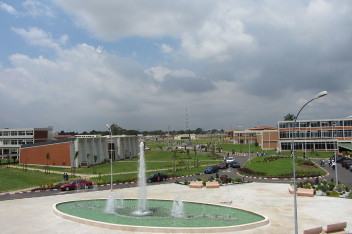Uniwersytet Cocody (fot.Serein, wikipedia.org)