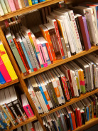 biblioteczka (fot.freeimges.com)