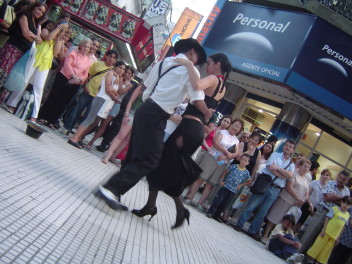 tango(fot.freeimages.com)