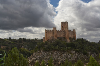 średniowieczny zamek (fot. freeimages.com)